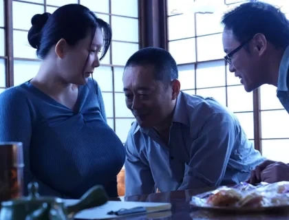 Poster of Cô vợ vú bự bị cả thị trấn hiếp dâm