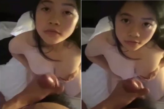 Poster of Em nhân viên mới nghe sếp dẫn đến sự thân mật bất ngờ