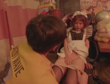 Poster of Gia đình đồng ngiệp của cô ấy phát hiện ra rằng cô ấy bí mật làm gái gọi và bị tống tình mỗi đêm