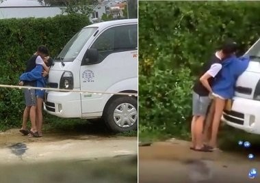 Poster of Hai bạn trẻ hôn hít móc bướm giữa đường