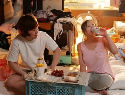 Poster of Ở chung với người dì rất đồi trụy